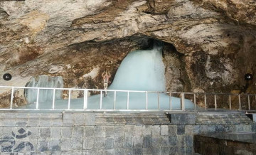 बाबा बर्फानी के दरबार की ओर बढ़ा पहला जत्था, आस्था और विश्वास से शुरू हुई अमरनाथ यात्रा